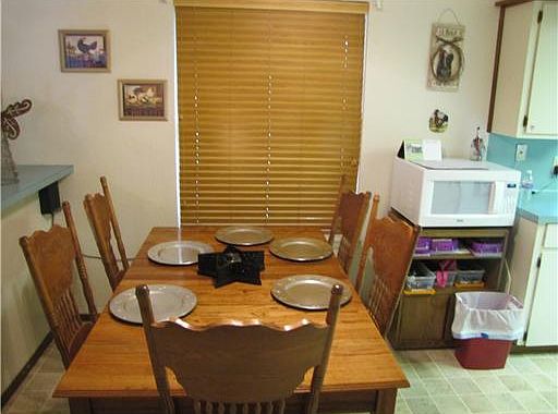 3rd image of 11917 Honey Trail St