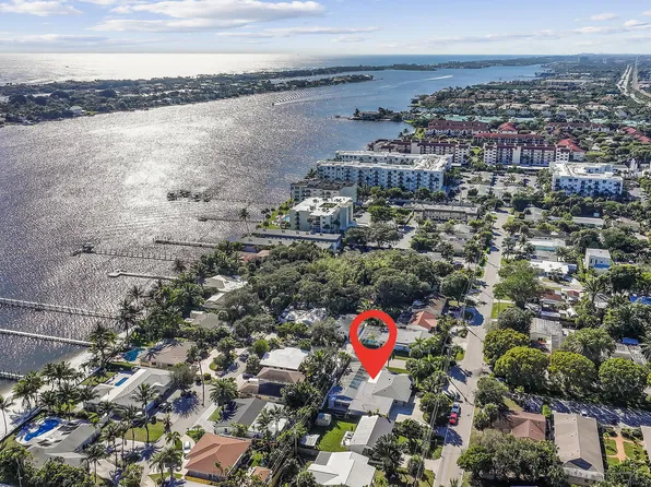 920 S Lake Drive, Lantana, FL 33462