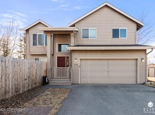 9060 E Brooklyn Cir, Palmer, AK 99645