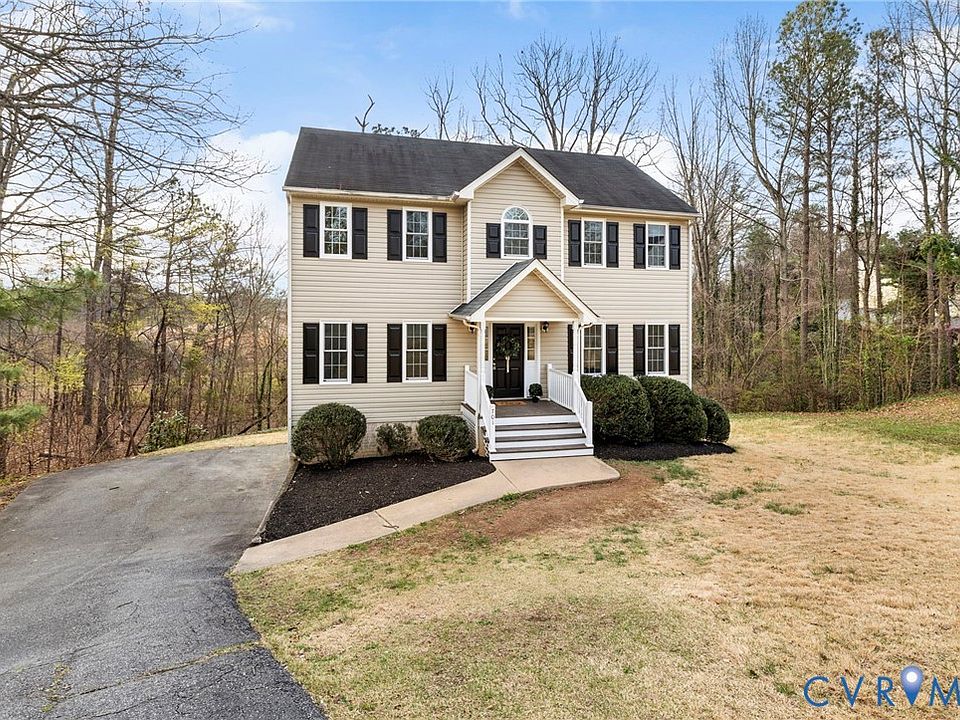 1st image of 701 Redington Ct