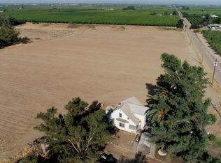 17673 E Adams Ave, Parlier, CA 93648