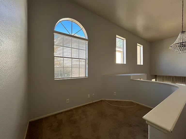 15743 Pepper St — Photo 15