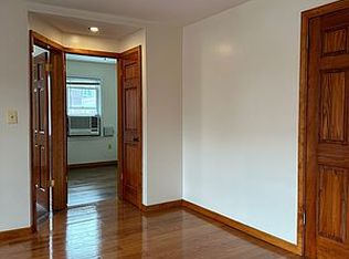 21-33 29th Ave #2, Astoria, NY 11102