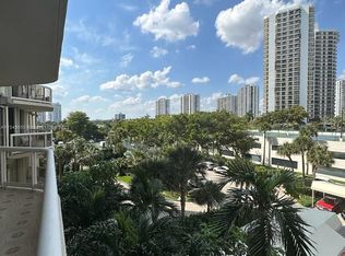 20191 E Country Club Dr APT 403, Aventura, FL 33180