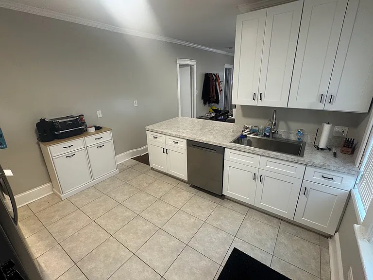 2702 W George St #1F — Photo 2
