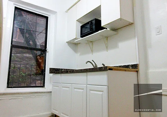 Rented by Highline Residential | media 23