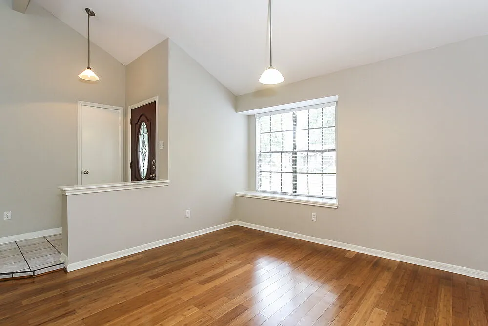 Building Photo - 5207 Village Springs Dr