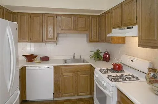 12 Prince St #2B — Photo 3
