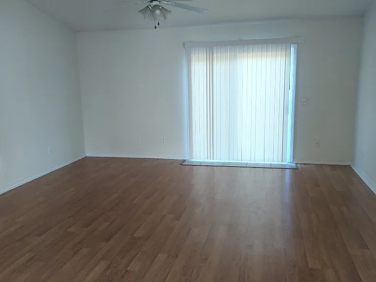 207 Riverchase Blvd — Photo 3