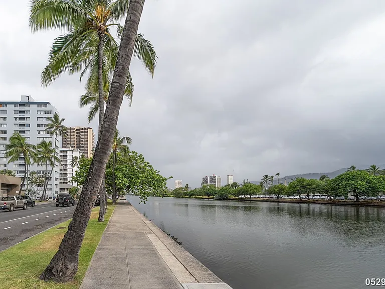 2533 Ala Wai Blvd #1203 — Photo 29