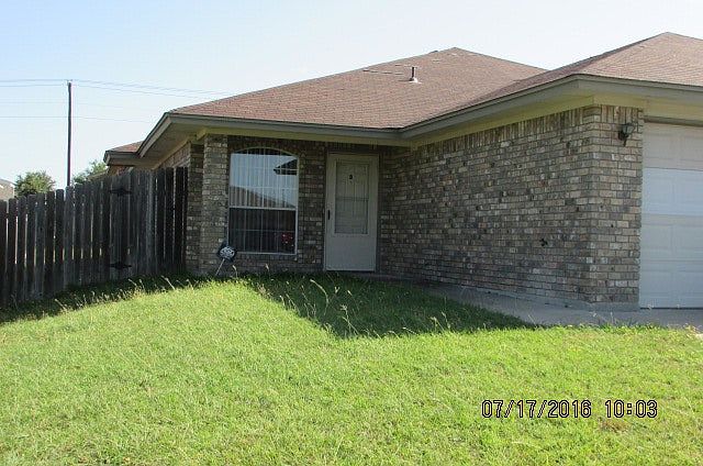 1st image of 2609 Lucille Dr #B