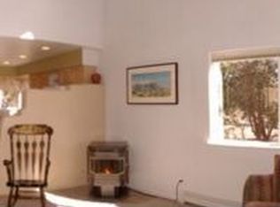 1 Berta Dr, Edgewood, NM 87015