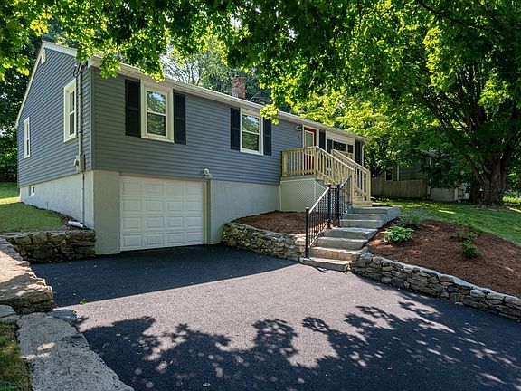 2nd image of 3 Woodside Dr