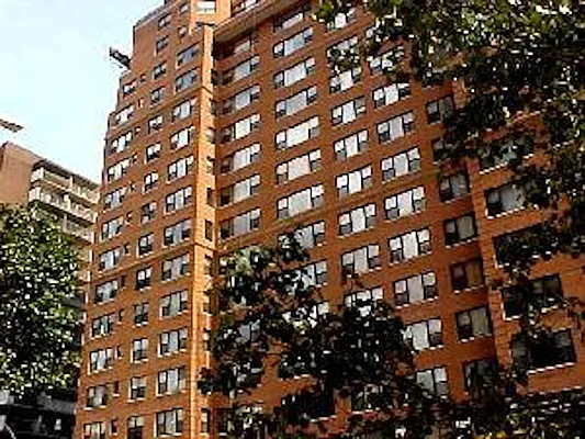 Rented by Douglas Elliman | media 14