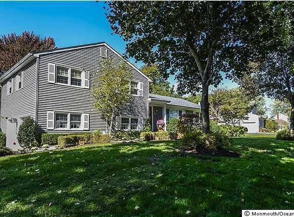 2nd image of 90 Basswood Ct