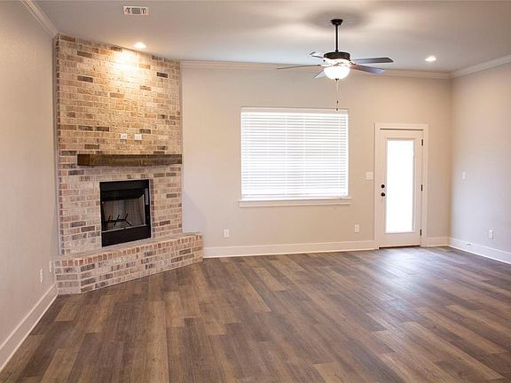 5th image of 1407 Del Mar St