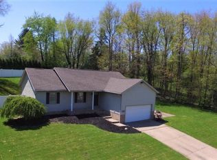 1412 Coty Dr SW, Canton, OH 44706