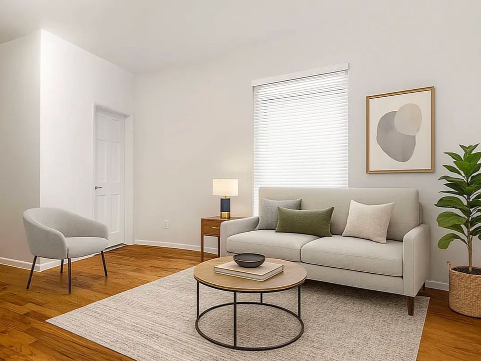 2nd image of 115 Perry St APT 1C