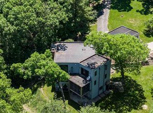 2145 Saint Catherine Rd, Bellevue, IA 52031