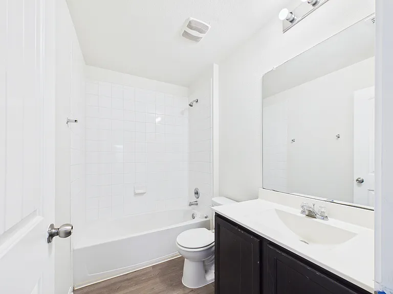 Full Bath for bedroom #2 & #3