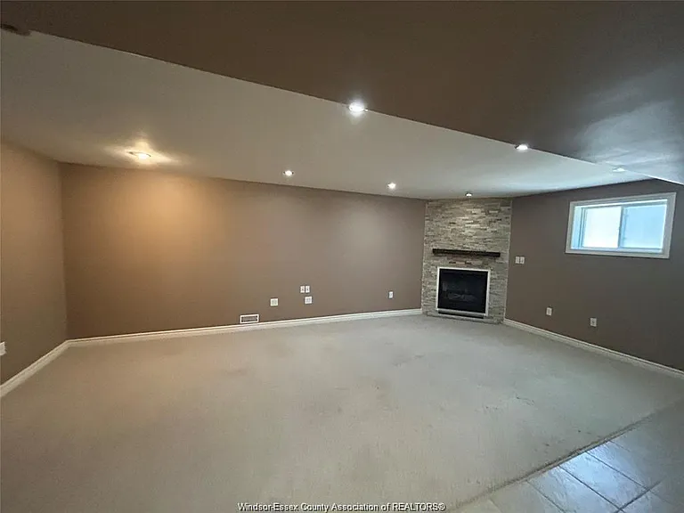 4665 Fontana Ave — Photo 10