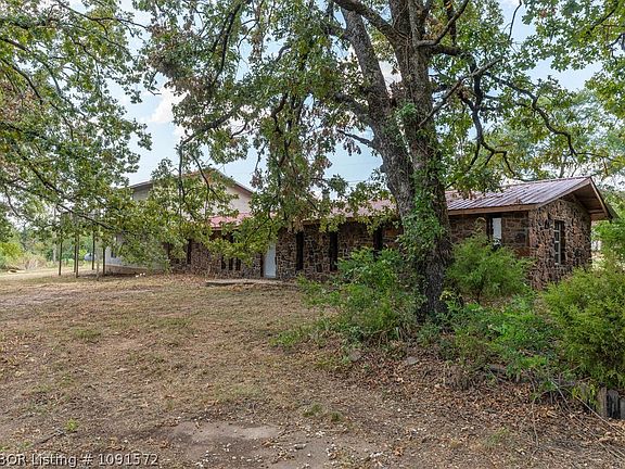 3rd image of 11401 Revis Hill Rd