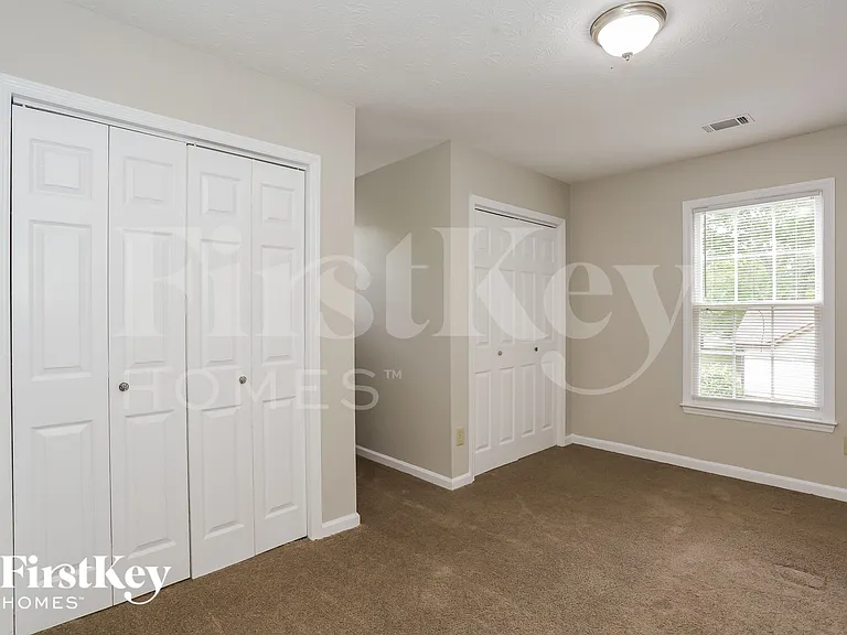 3900 Hadley Farm Dr — Photo 12
