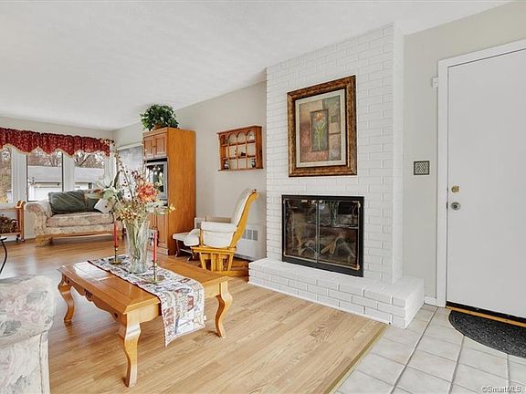 3rd image of 65 Mallard Dr