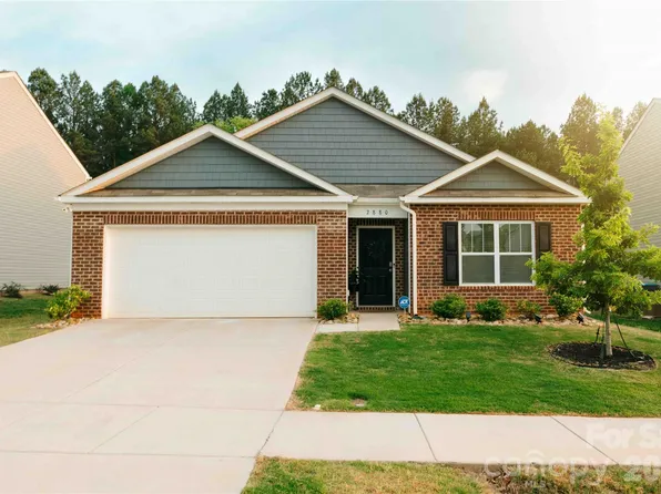 2880 Sherrills Stream Dr, Sherrills Ford, NC 28673