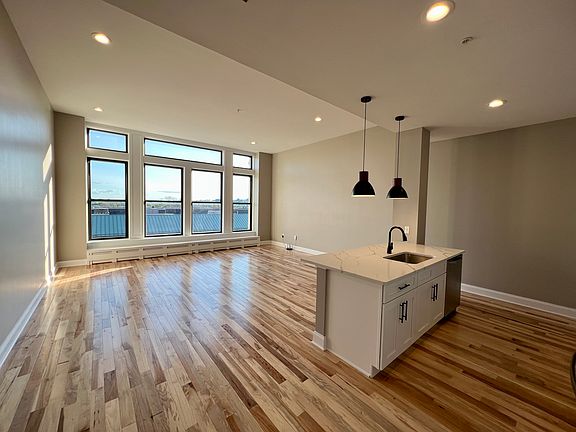 5th image of 409 Lackawanna Ave APT 414