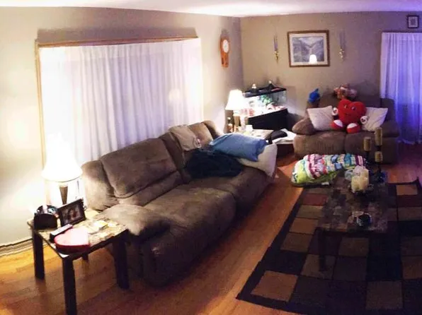(undisclosed Address), Saint Francis, WI 53235