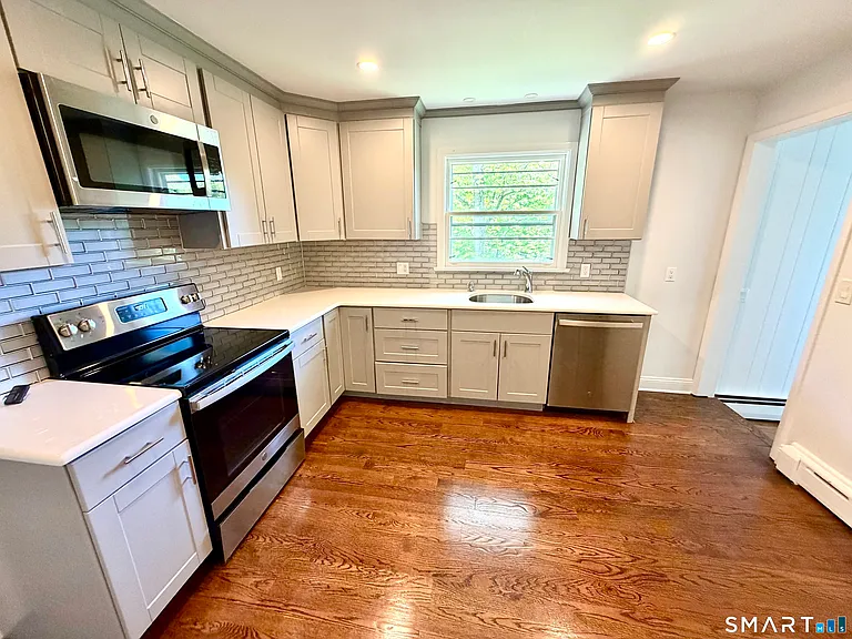 137 Florida Hill Rd — Photo 11
