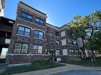 5582 Pershing Ave #31 — Photo 15