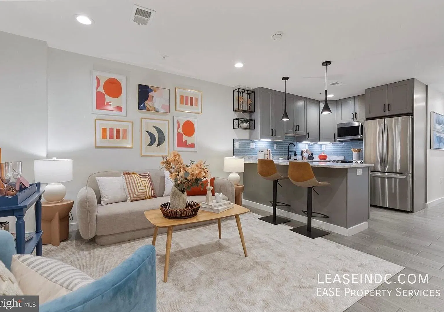 2 bed, 900 sqft, $2,700 — Photo 4