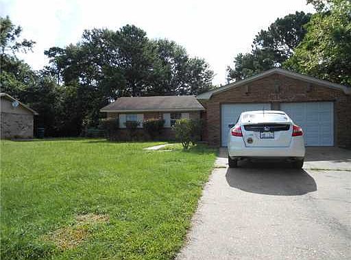 1st image of 2612 Auburn Dr