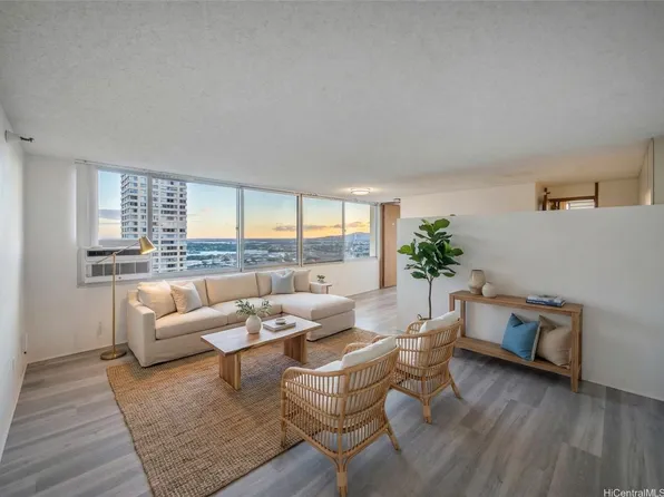 1060 Kamehameha Hwy APT 3302B, Pearl City, HI 96782