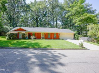 101 Shadow Wood Dr, Clinton, MS 39056