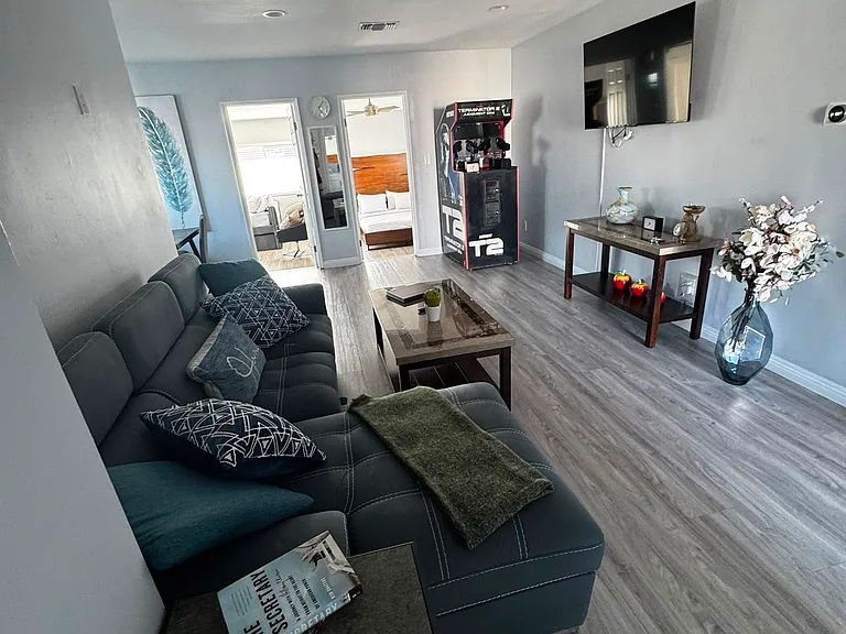 1507 S Roosevelt Ave — Photo 60