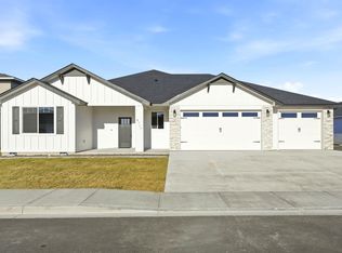 8717 Silver Mound Dr, Pasco, WA 99301
