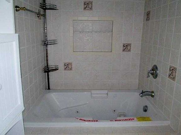 Main Bath 2