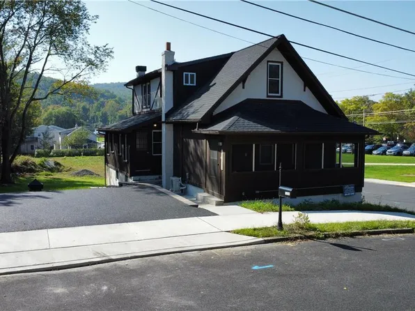1204 Voortman Ave, Allentown, PA 18103