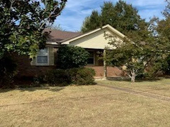 1318 Montrose Dr, Tuscaloosa, AL 35405