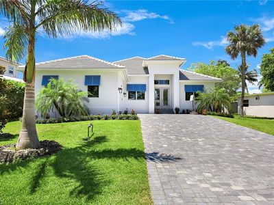 1114 6th LN N, Naples, FL, 34102