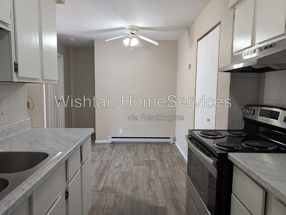 204 Charleston Blvd #5