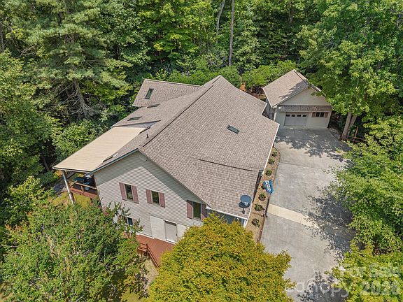 3rd image of 620 Thunder Rd