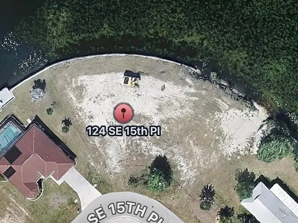 124 SE 15th Place Cpe, Coral, FL 33990