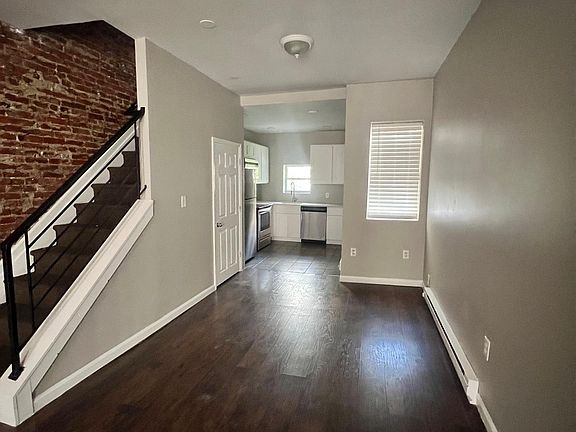 2nd image of 2056 W Stella St