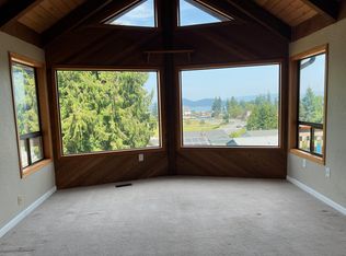 706 Saint Marys Pl, Anacortes, WA 98221