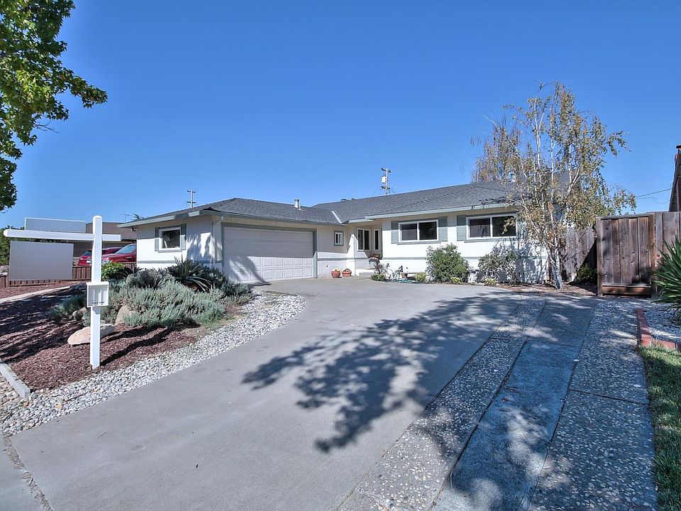 1st image of 1583 Shaw Dr