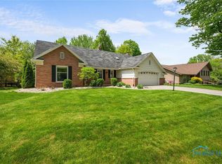 5511 Bent Oak Rd, Sylvania, OH 43560